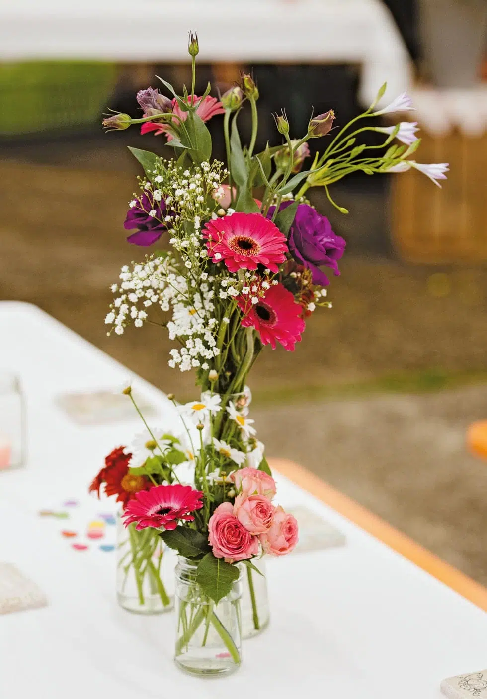 Tischdeko Blumen bunt