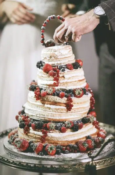 Hochzeitstorte Beeren