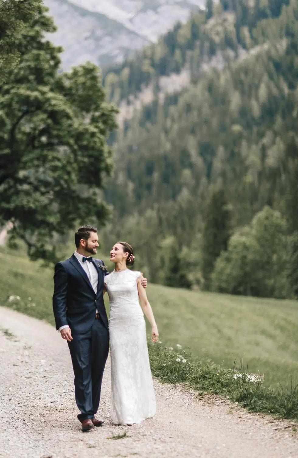 Hochzeitsfoto Brautpaar Berge