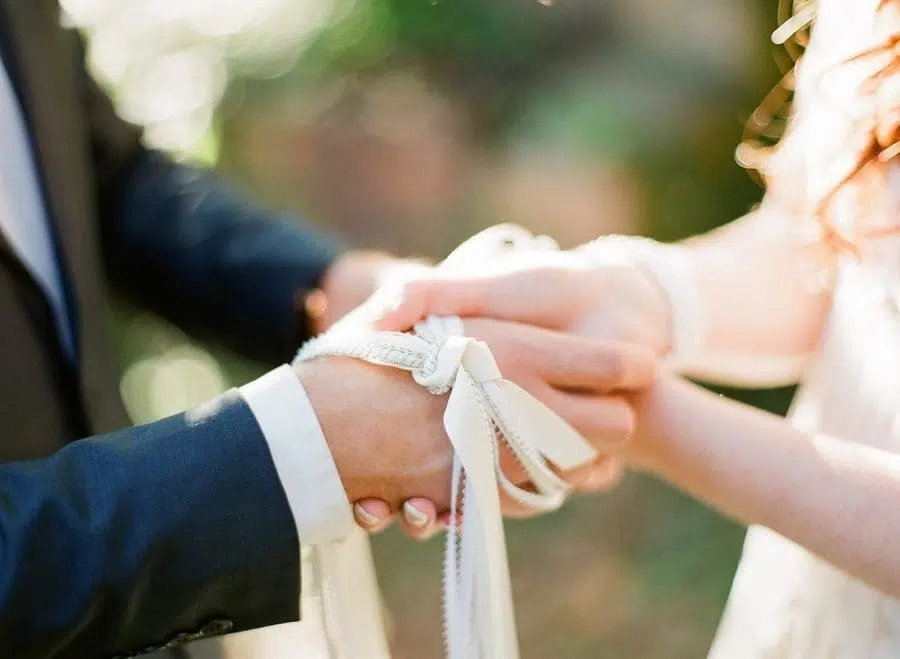 Handfasting Hochzeit