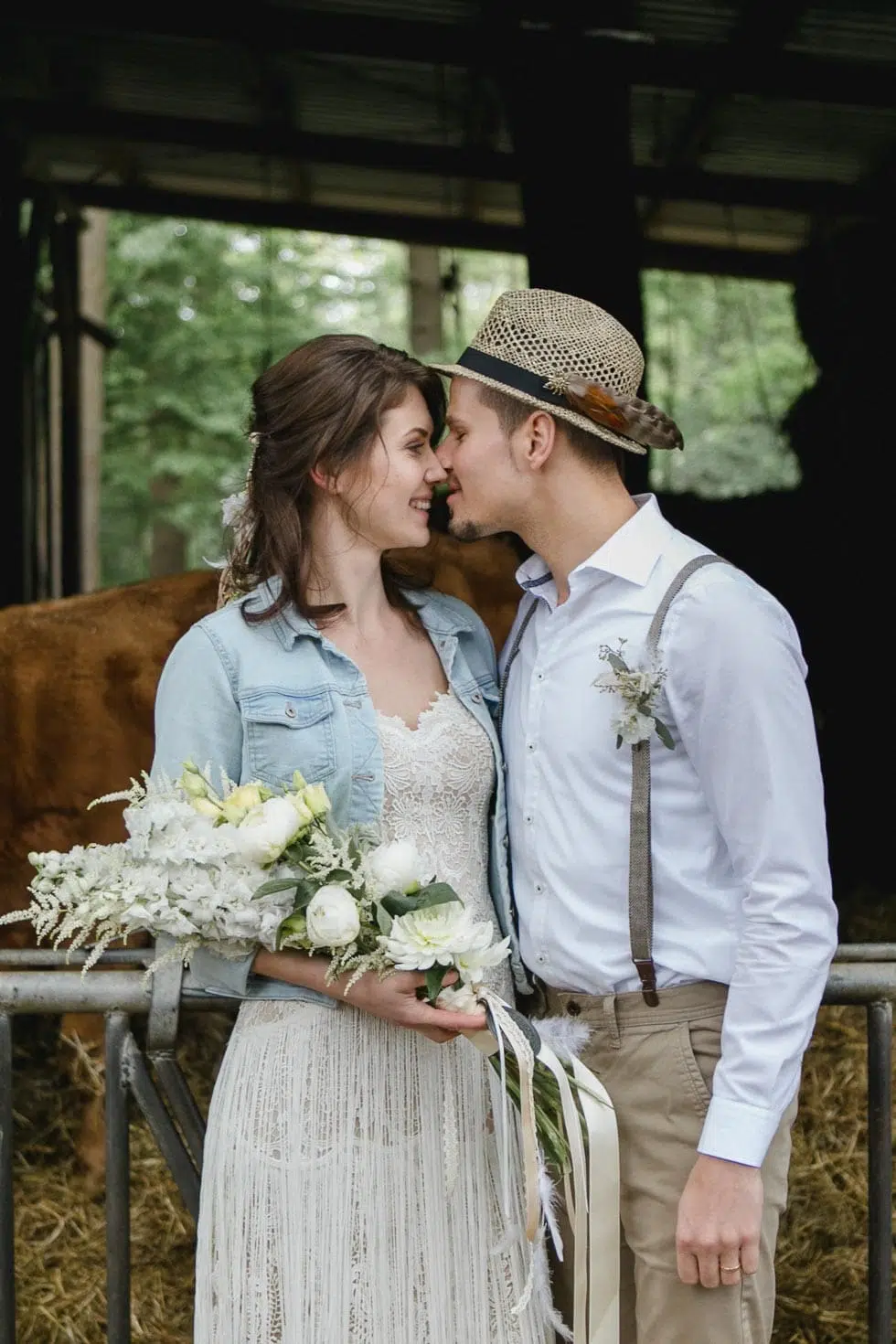 Brautpaar Bauernhof Hochzeit