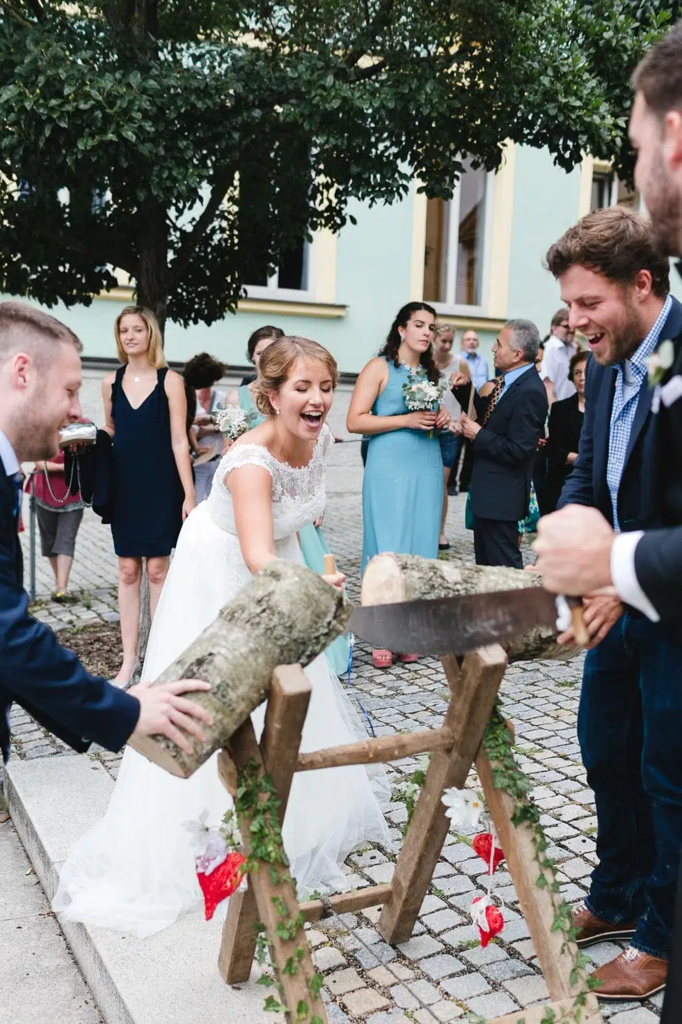 Baumstamm Sägen Hochzeit