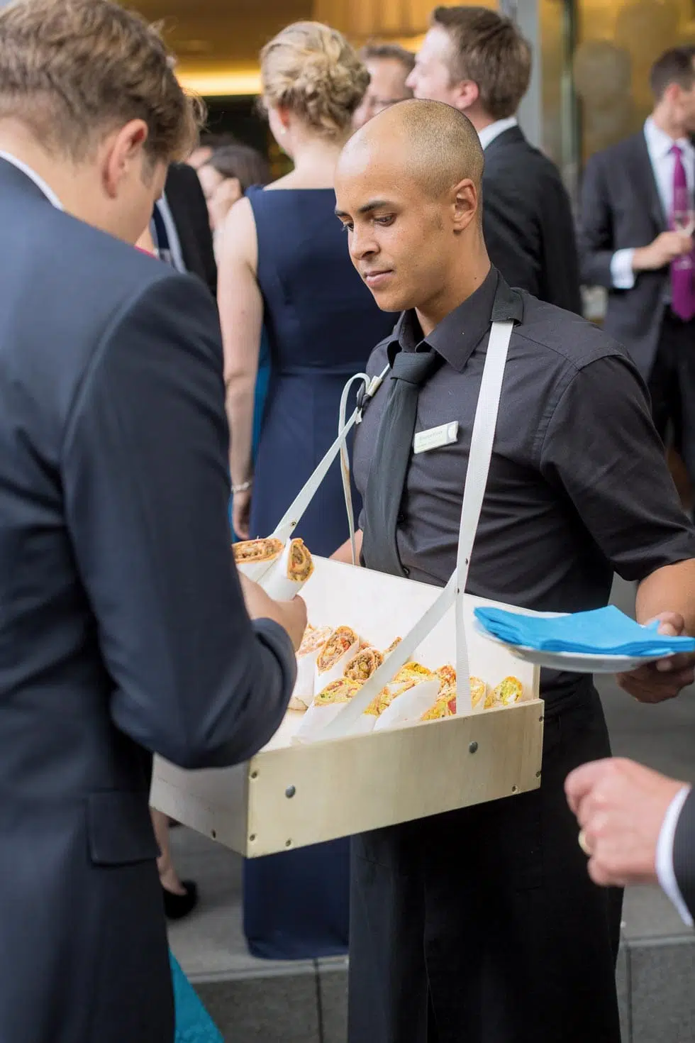 Snacks Hochzeit Bauchladen