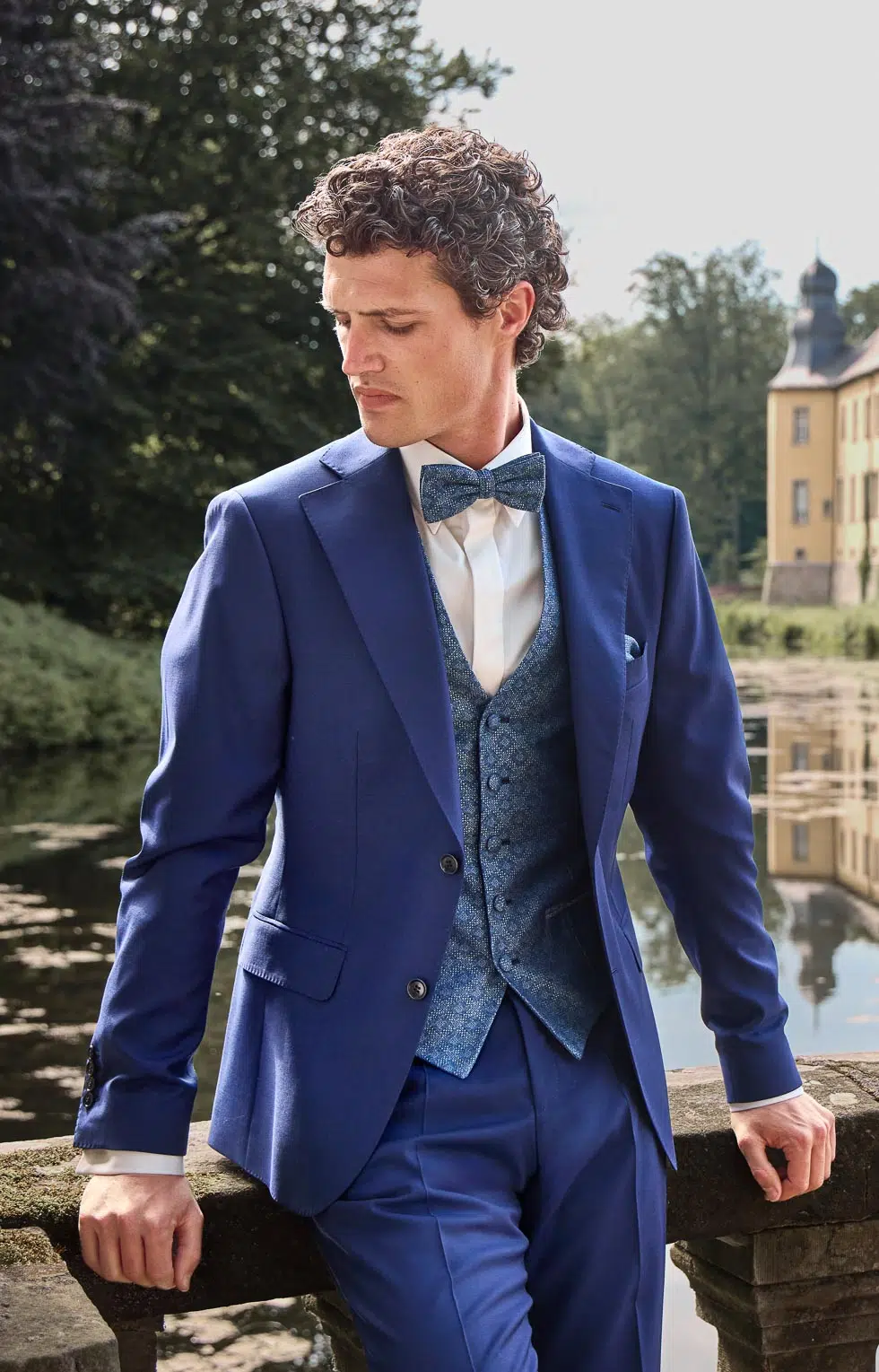 Hochzeitsanzug klassisch Blau